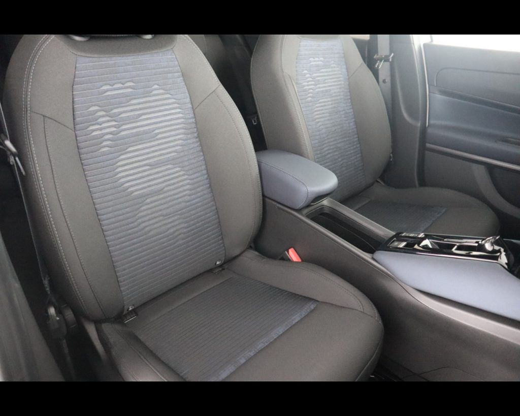 ALFA ROMEO Junior Ibrida My26 Ibrida Sprint 1.2 145cv Hybrid Edct6 - 17