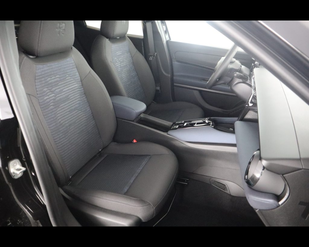 ALFA ROMEO Junior Ibrida My26 Ibrida Sprint 1.2 145cv Hybrid Edct6 - 17