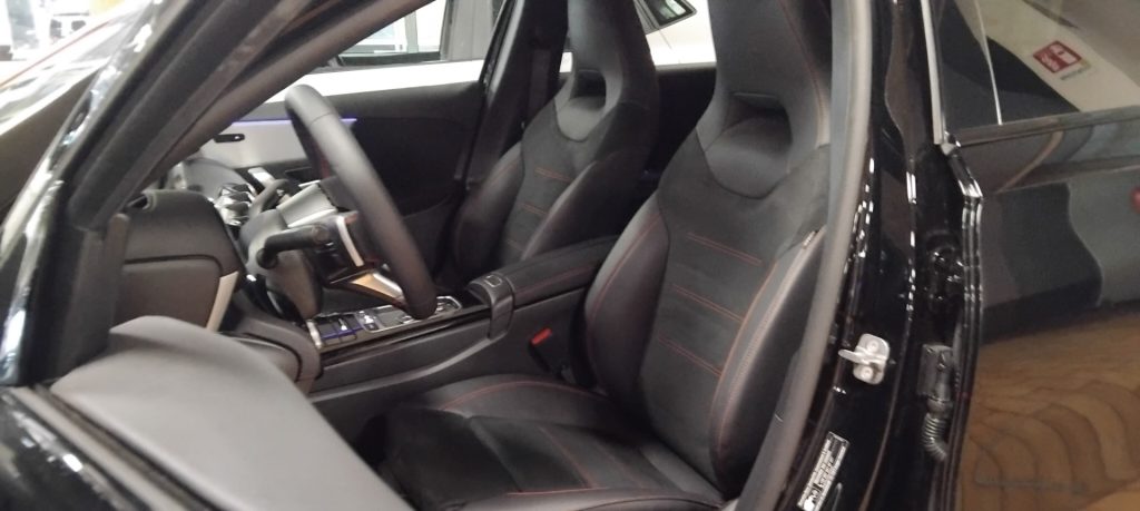 MERCEDES-BENZ A 180 Automatic AMG Line Advanced Plus - 18