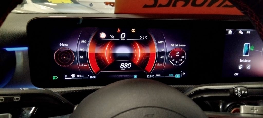 MERCEDES-BENZ A 180 Automatic AMG Line Advanced Plus - 32