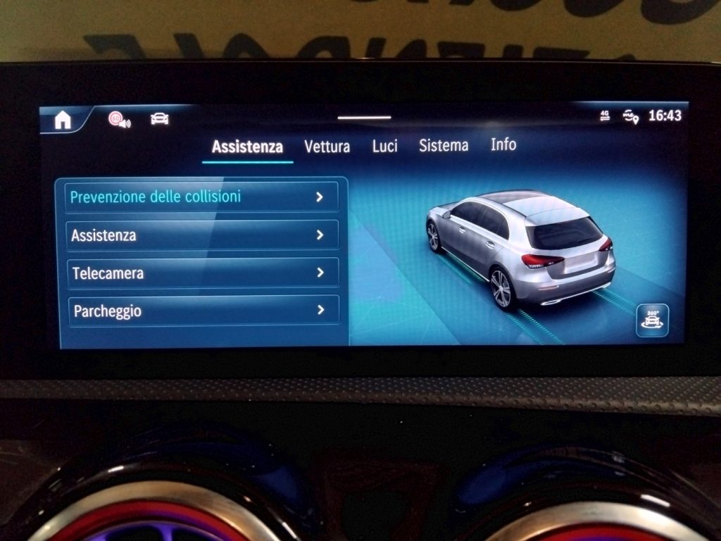 MERCEDES-BENZ A 180 Automatic AMG Line Advanced Plus MHEV - 32