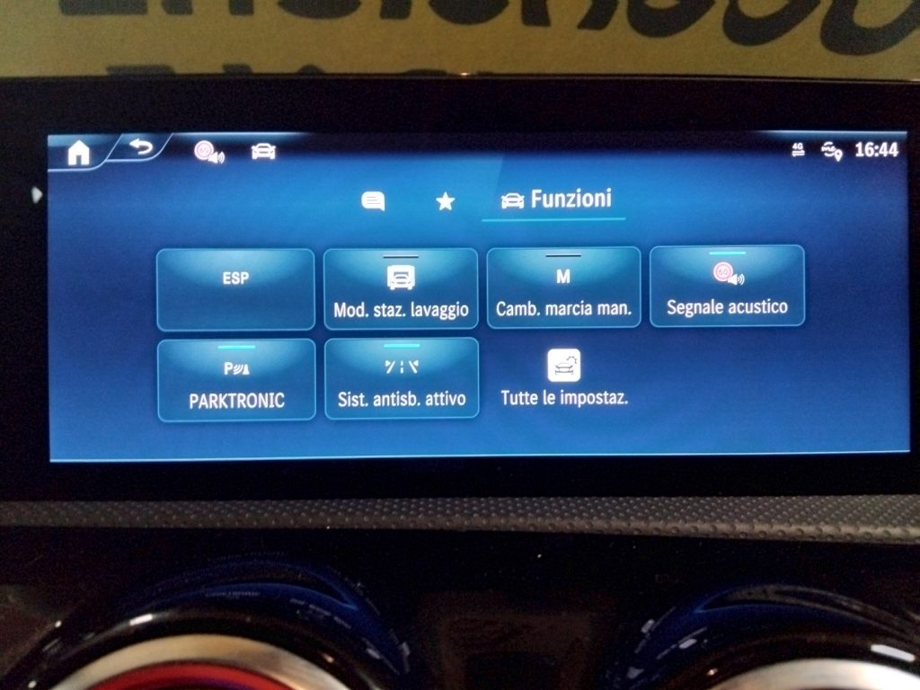 MERCEDES-BENZ A 180 Automatic AMG Line Advanced Plus MHEV - 34