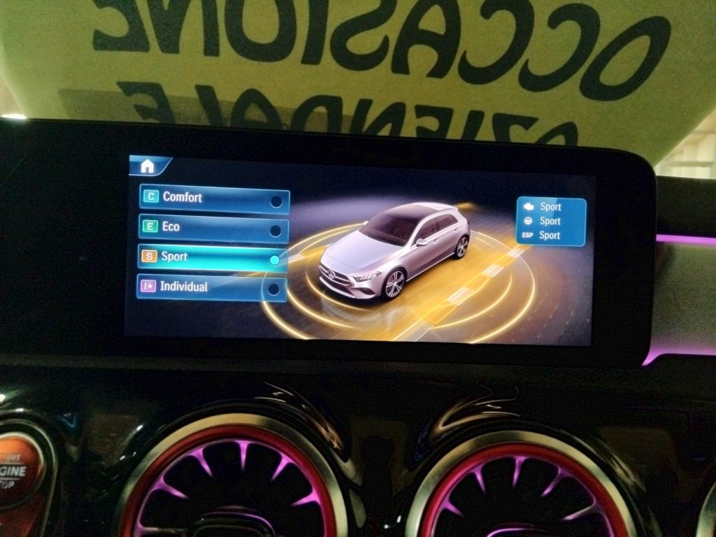 MERCEDES-BENZ A 180 Automatic AMG Line Advanced Plus MHEV - 42