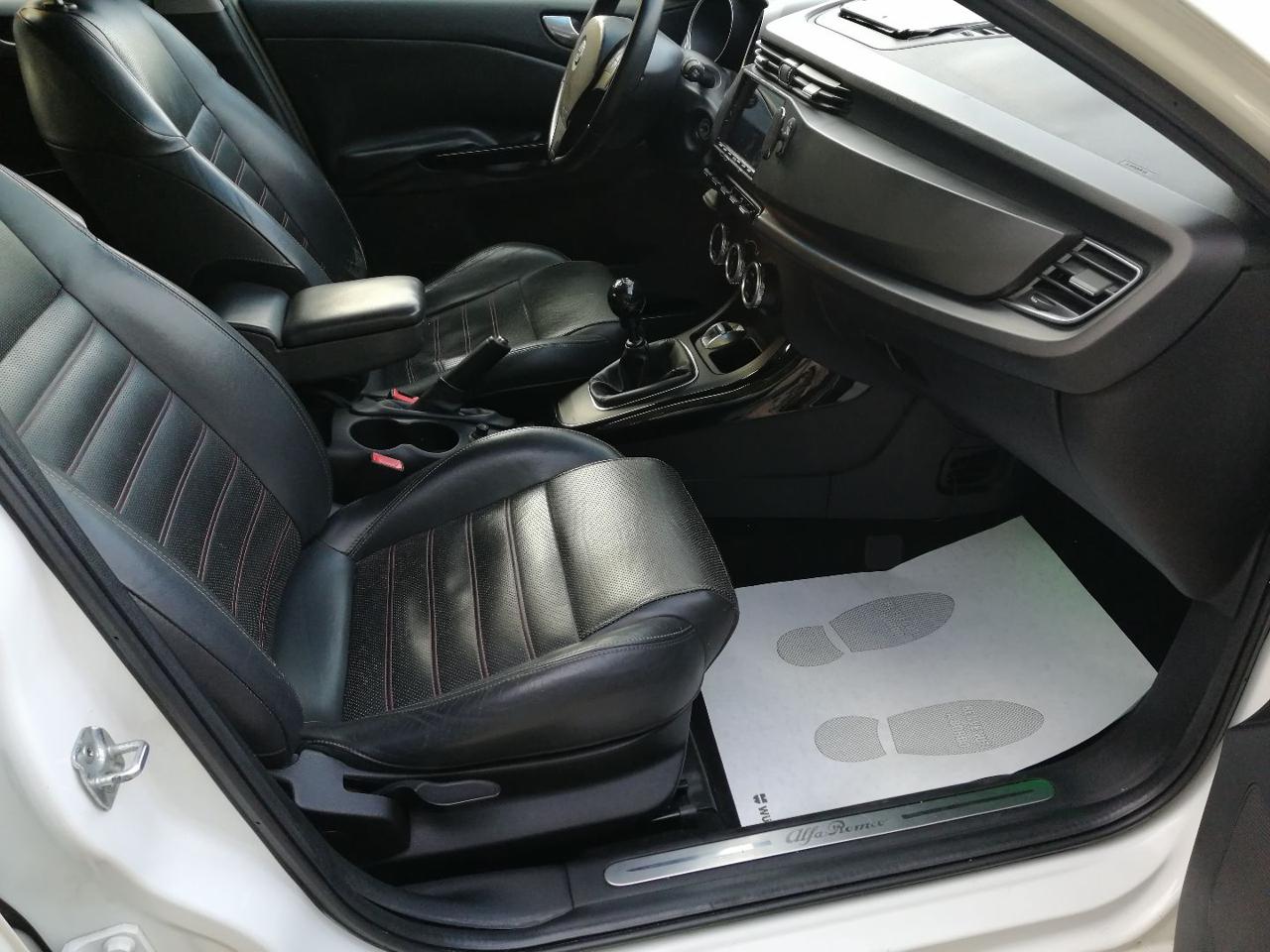 ALFA ROMEO Giulietta 2.0 JTDm-2 170 CV Distinctive - 11