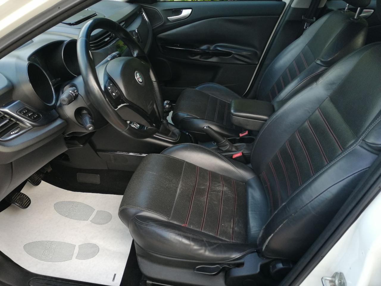 ALFA ROMEO Giulietta 2.0 JTDm-2 170 CV Distinctive - 7