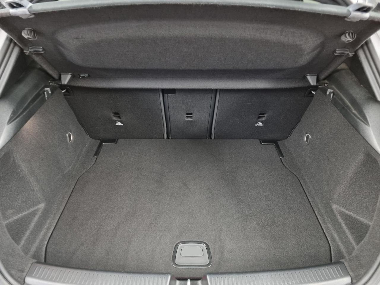 MERCEDES-BENZ A 200 d Automatic Premium AMG - 13