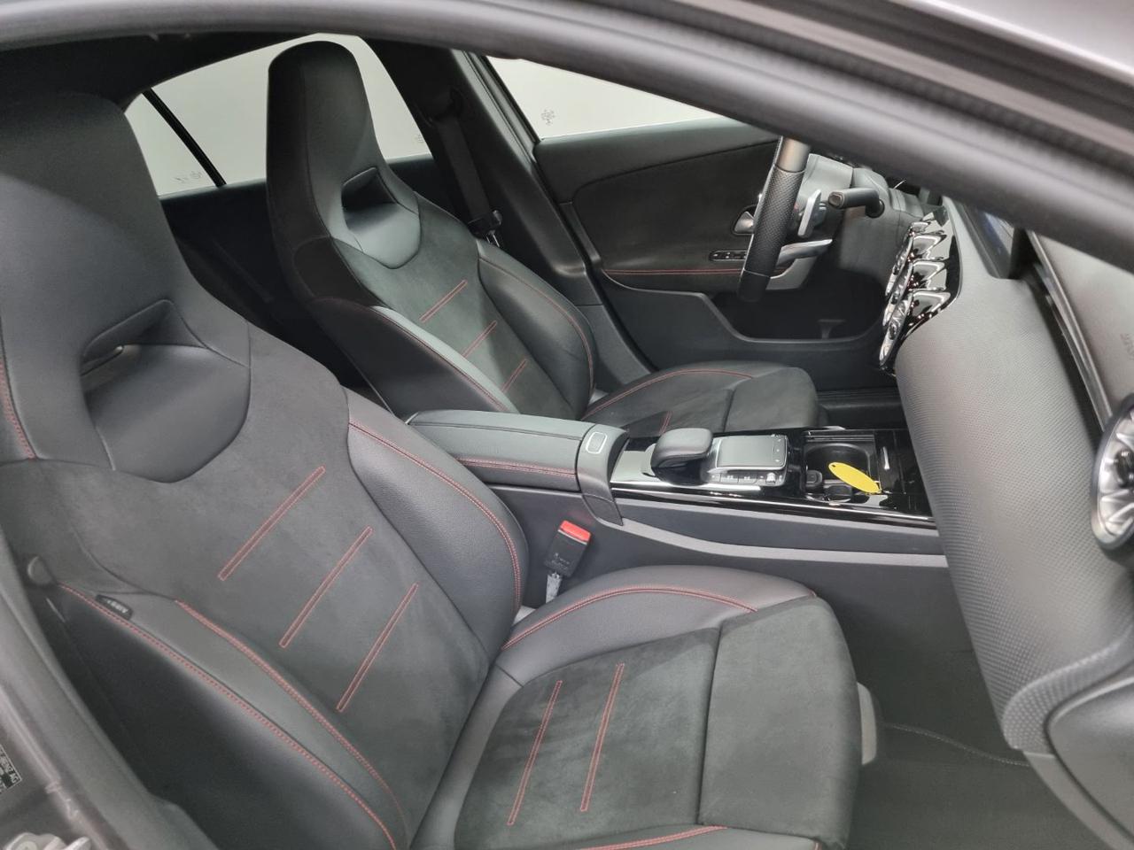 MERCEDES-BENZ A 200 d Automatic Premium AMG - 31