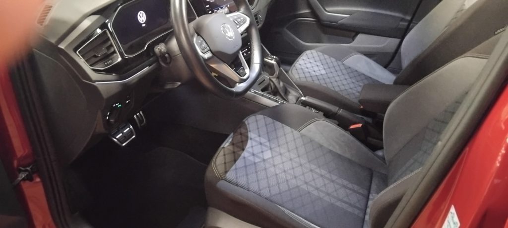 VOLKSWAGEN Taigo 1.0 TSI DSG R-Line TETTO - 15