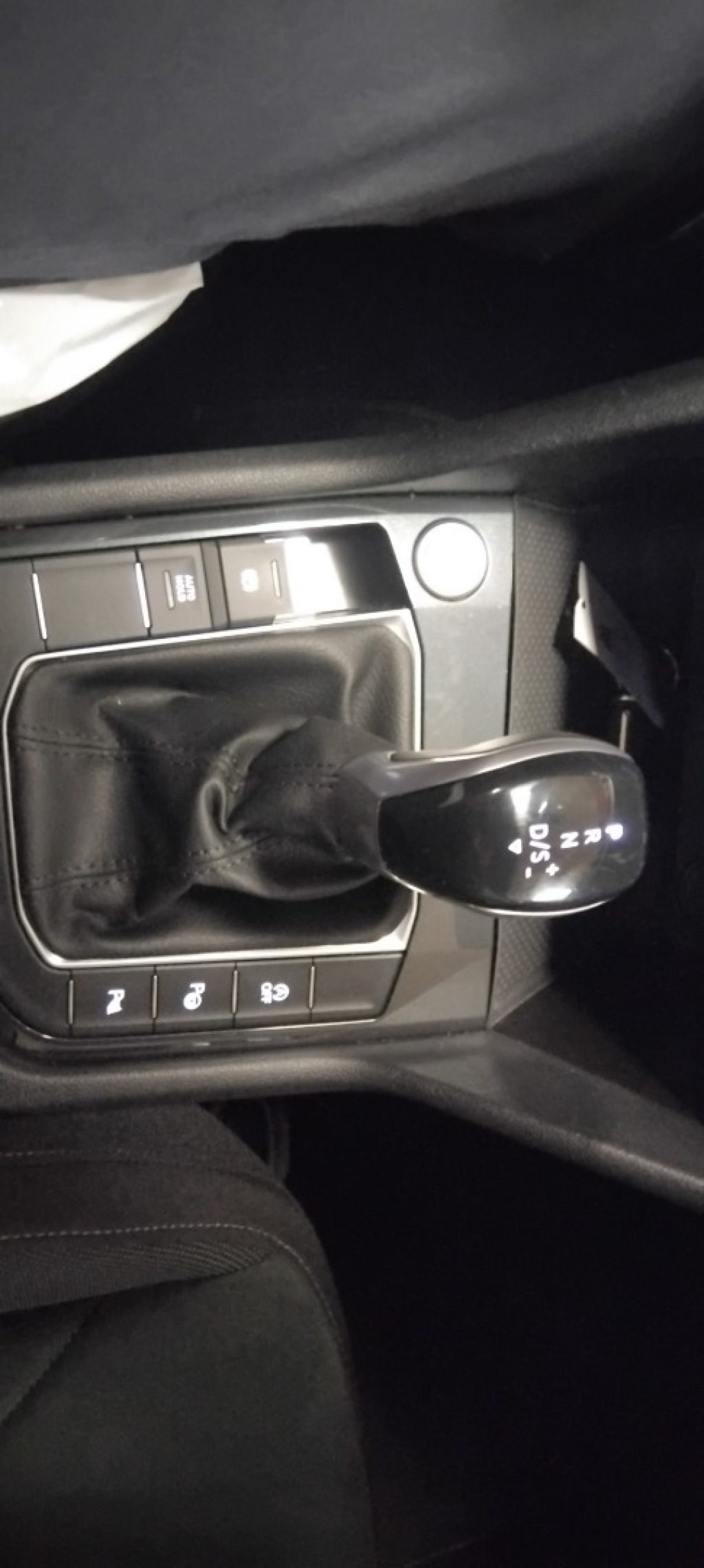 VOLKSWAGEN Tiguan 1.5 TSI 150 CV DSG ACT Elegance 18 VIDEO LED - 31