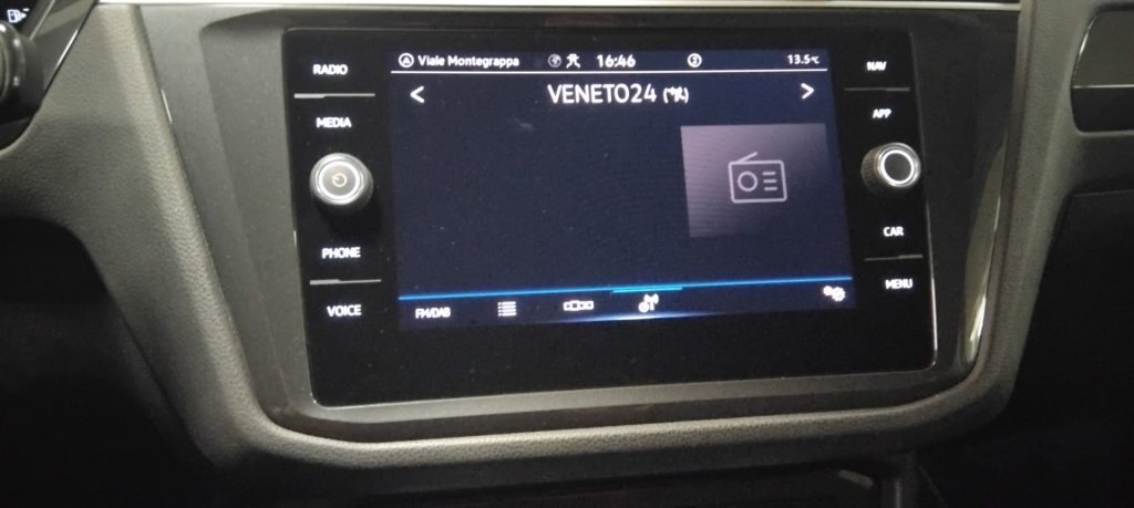 VOLKSWAGEN Tiguan 1.5 TSI 150 CV DSG ACT Elegance 18 VIDEO LED - 32