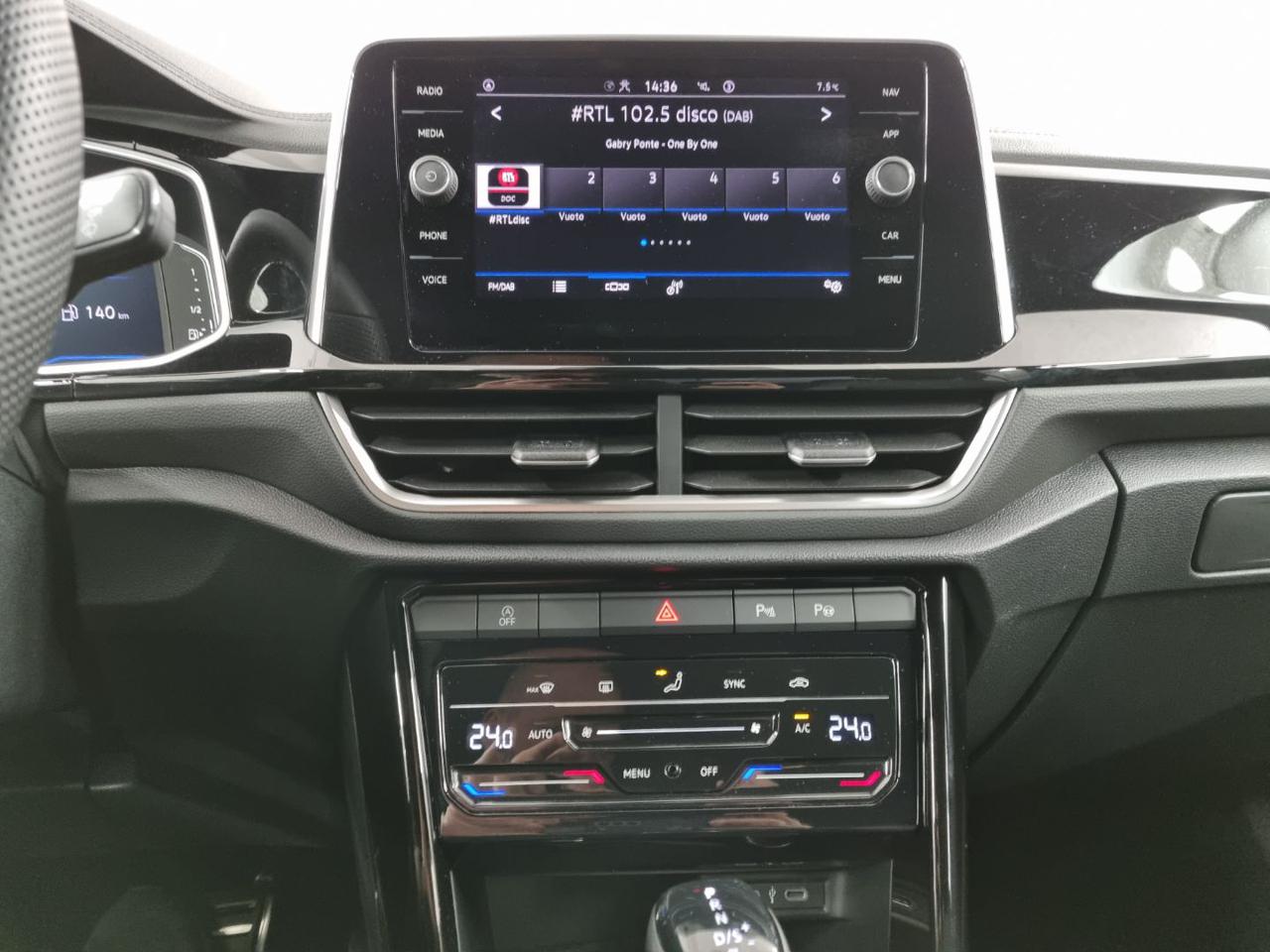 VOLKSWAGEN T-Roc 1.5 TSI ACT DSG R-Line - 9