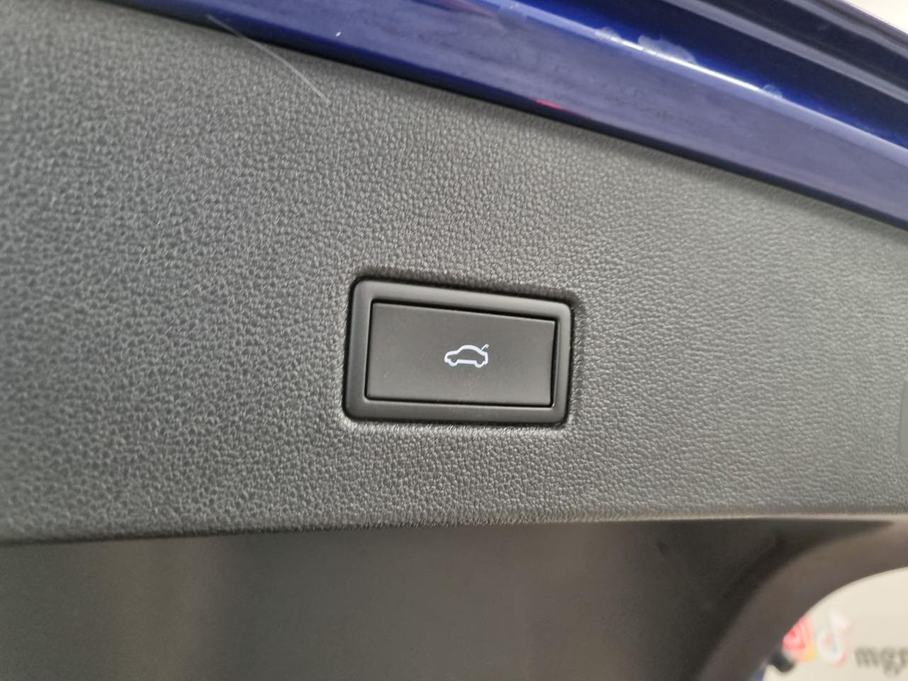 VOLKSWAGEN T-Roc 1.5 TSI ACT DSG R-Line - 14