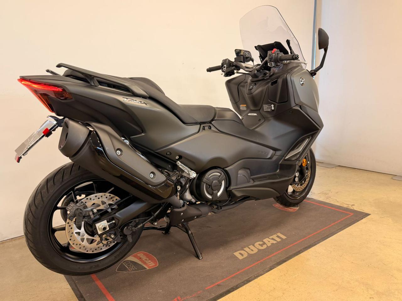 YAMAHA T Max 560 - 7