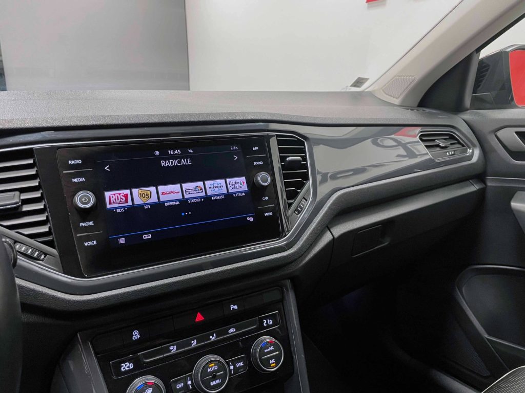 VOLKSWAGEN T-Roc 1.5 TSI STYLE - 22