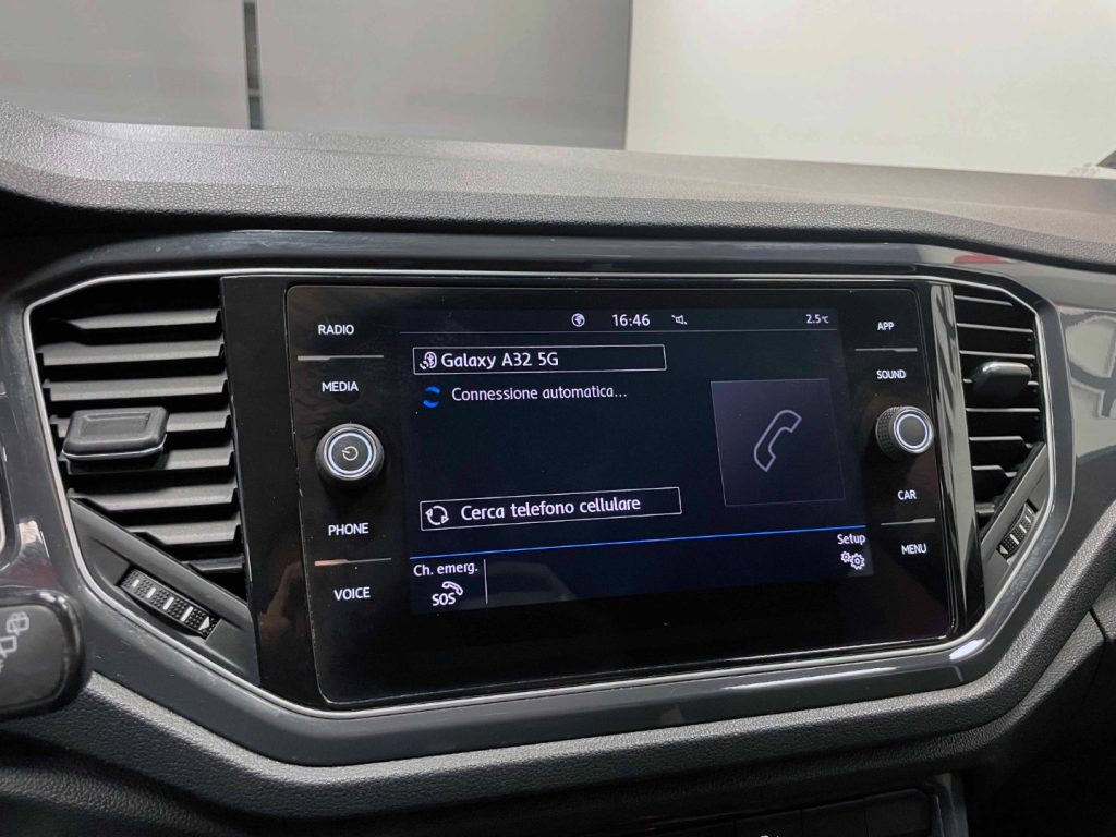 VOLKSWAGEN T-Roc 1.5 TSI STYLE - 25