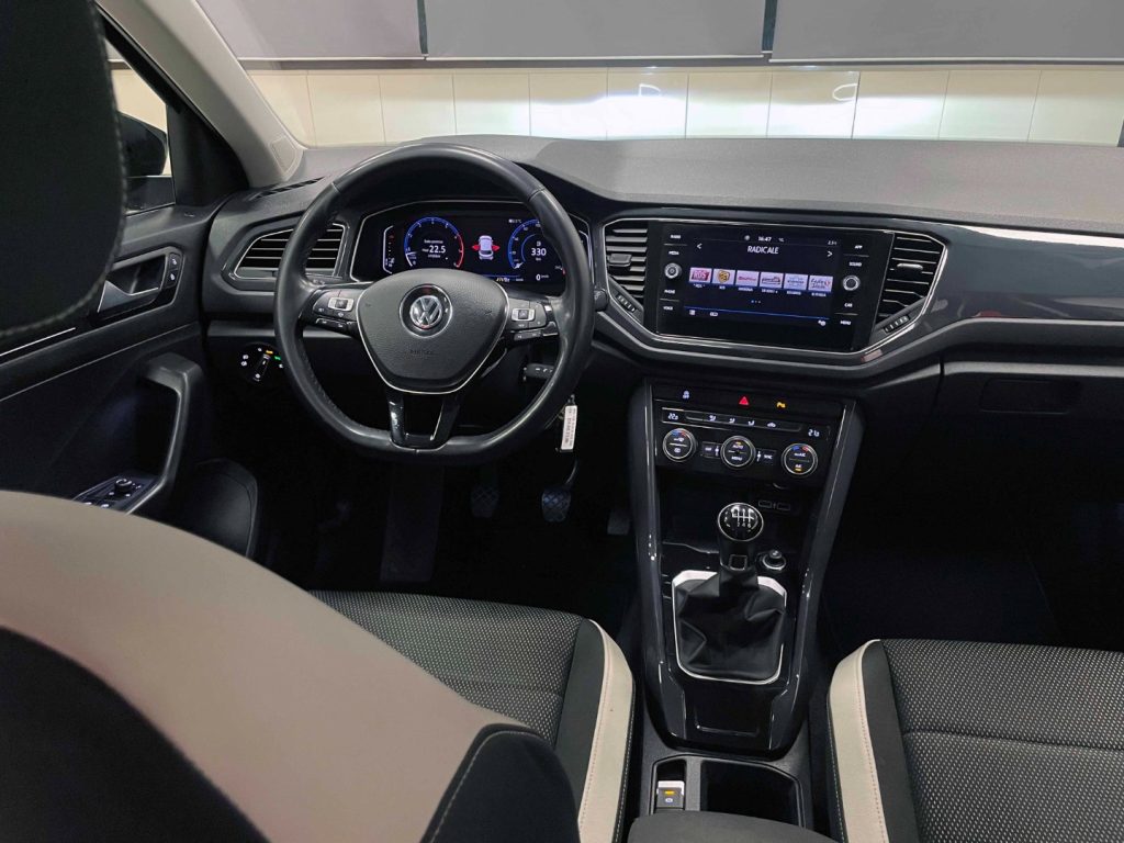 VOLKSWAGEN T-Roc 1.5 TSI STYLE - 49