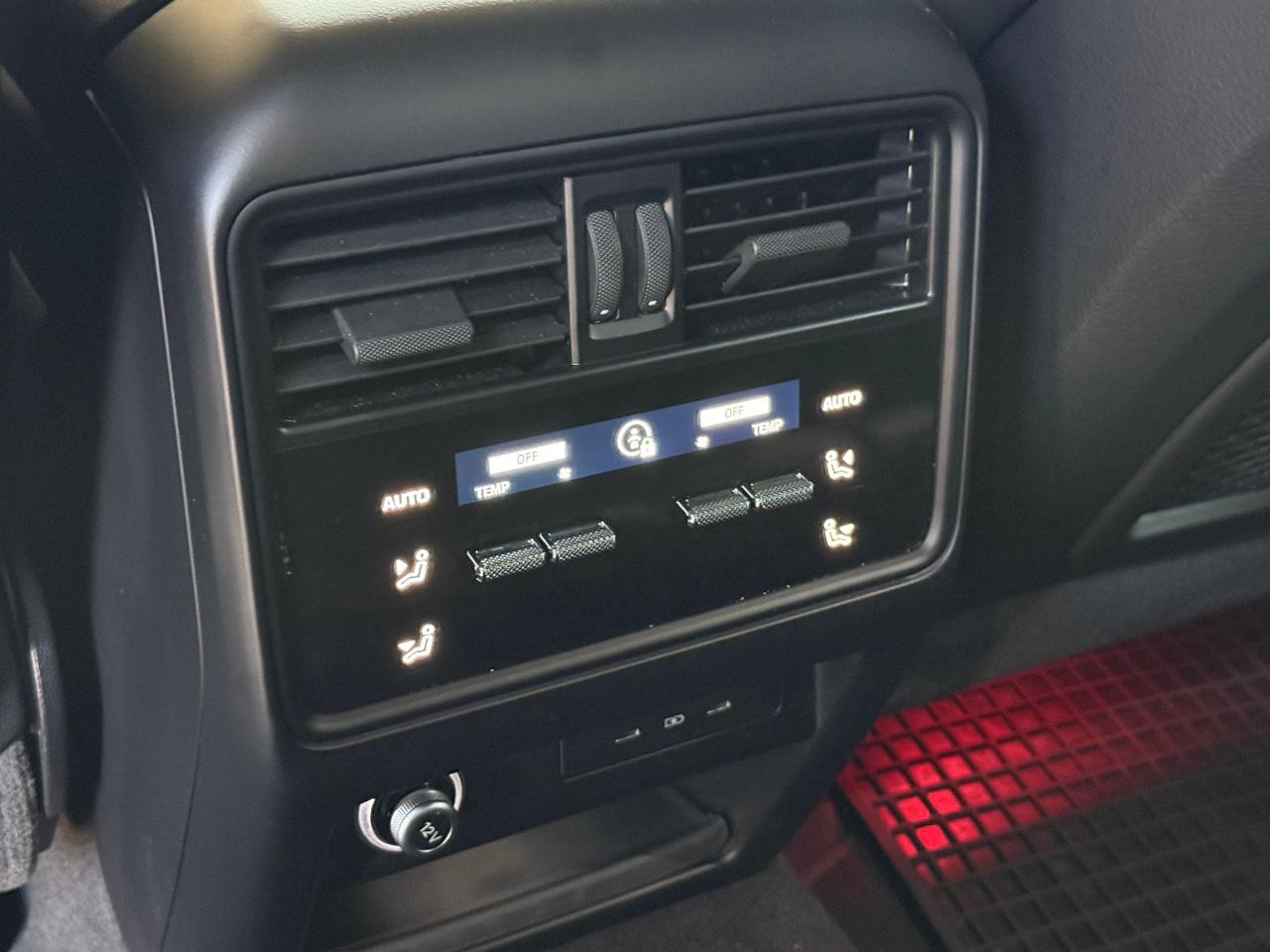 PORSCHE Cayenne Coupé 3.0 V6 - 31