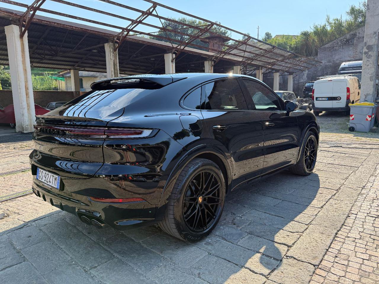PORSCHE Cayenne Coupé 3.0 V6 - 8