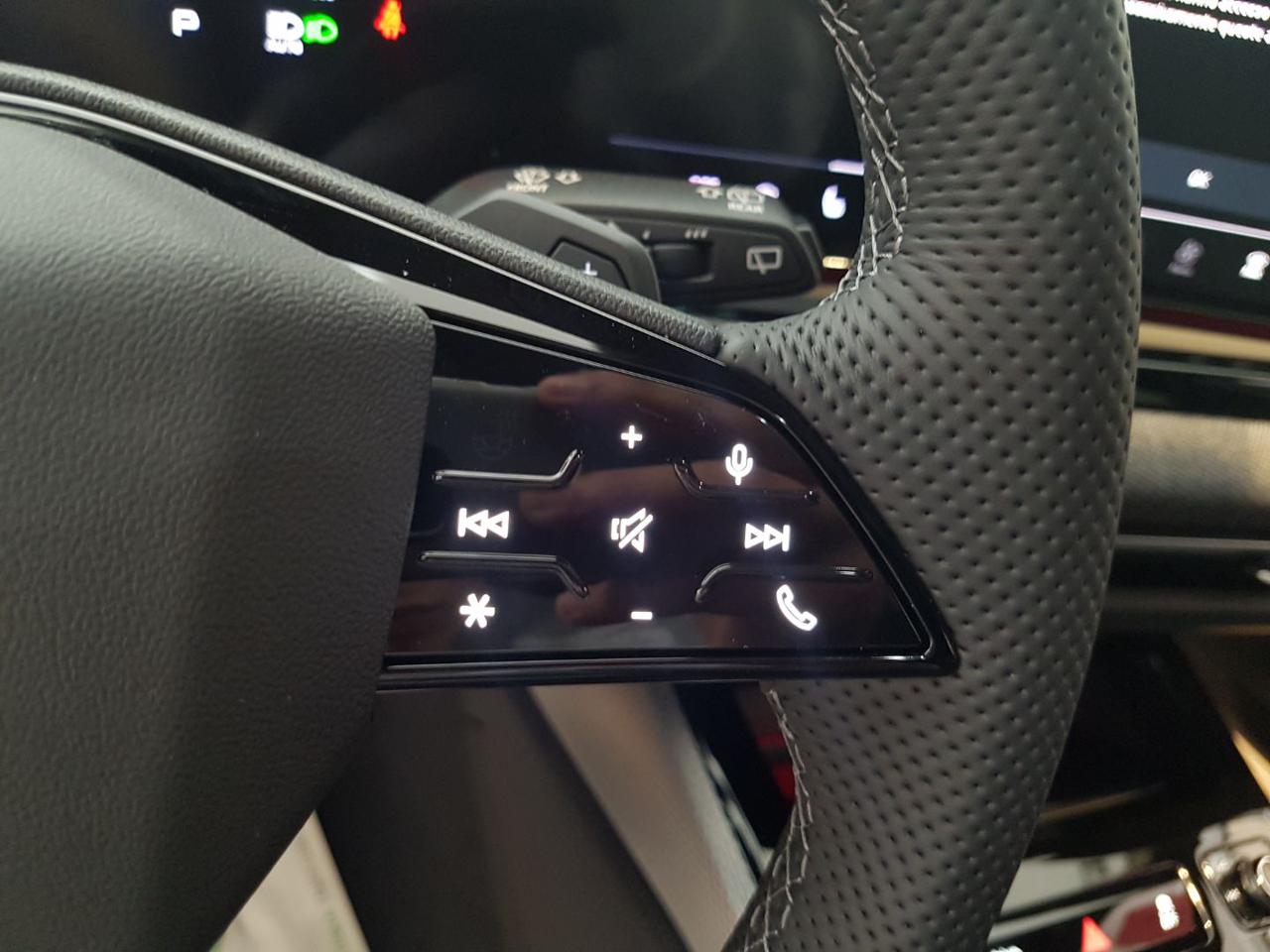 AUDI A5 Avant TDI 150 kW S tronic mHEV+ S Line edition - 18