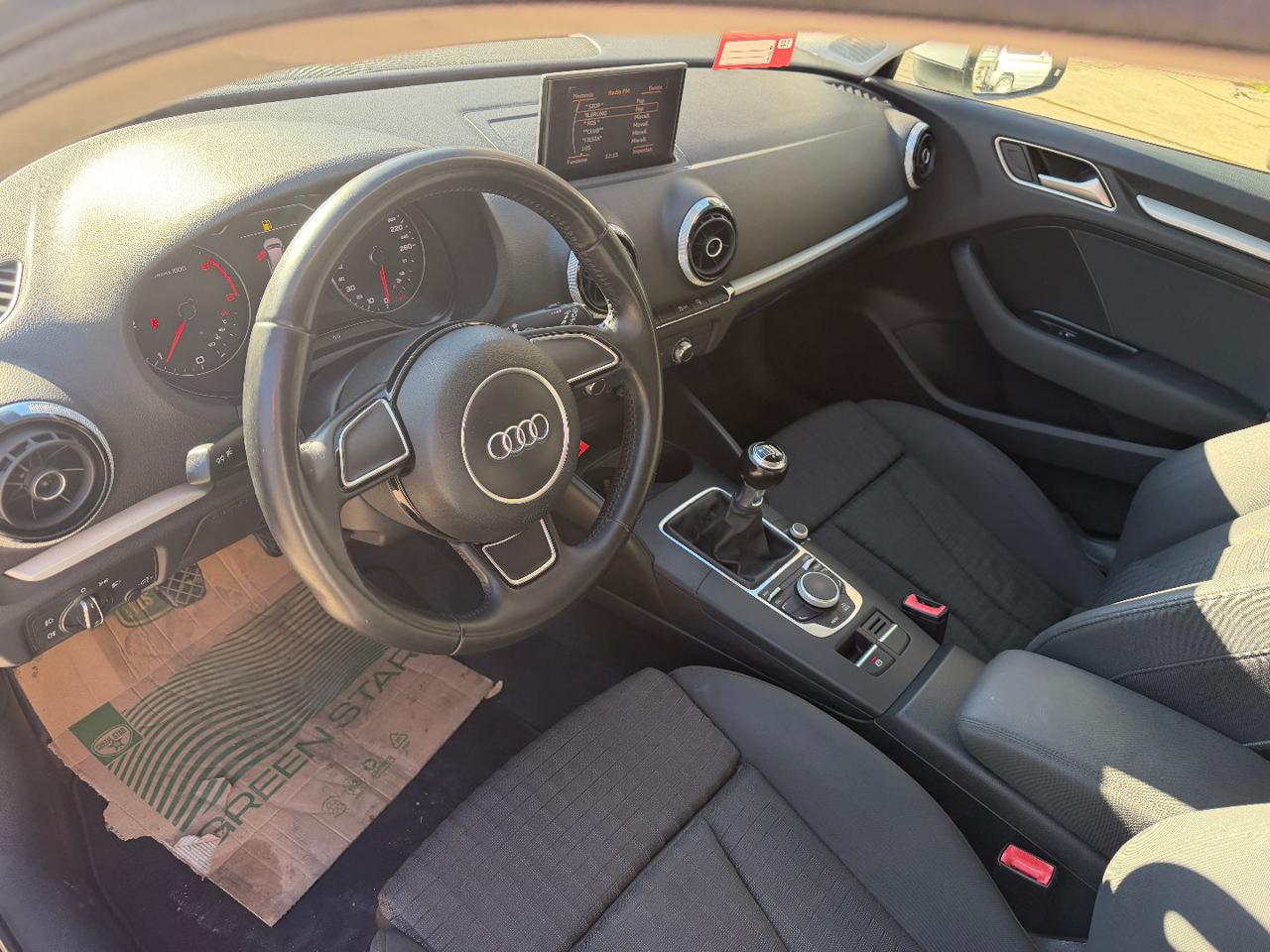 AUDI A3 SPB 1.6 TDI Admired - 11