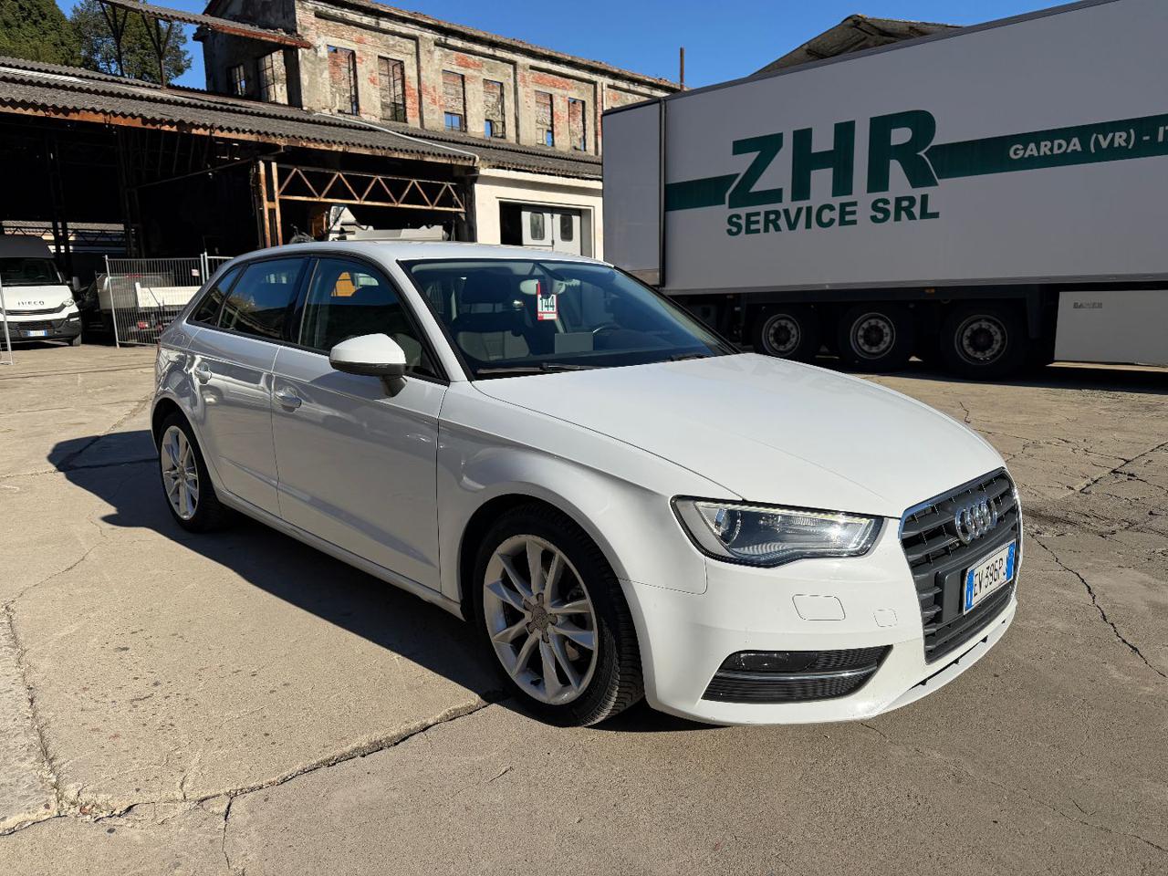 AUDI A3 SPB 1.6 TDI Admired - 2
