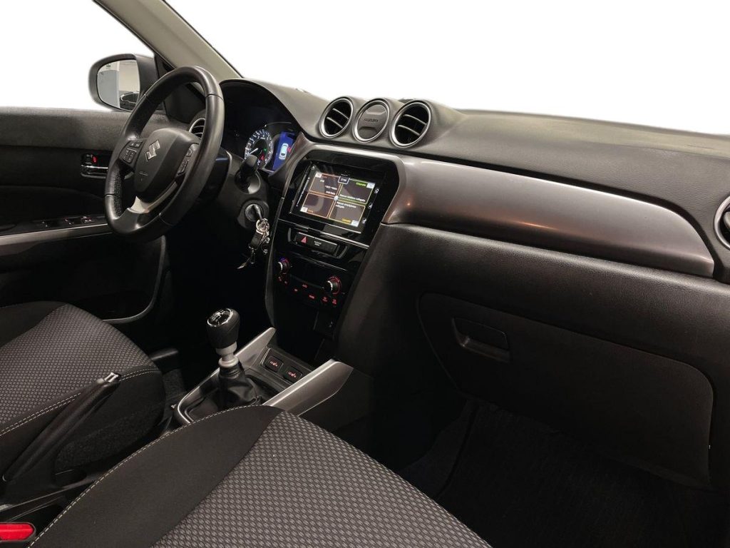SUZUKI Vitara 1.4 Hybrid Cool - 16