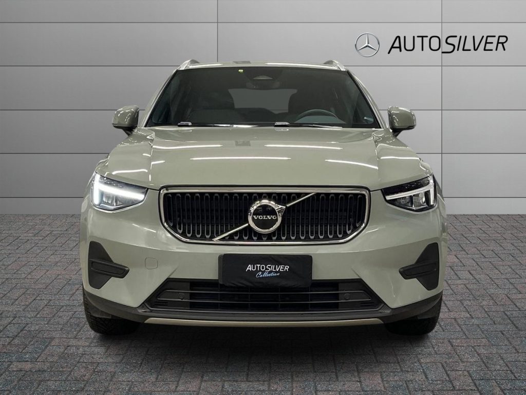 VOLVO XC40 B3 automatico Essential - 3