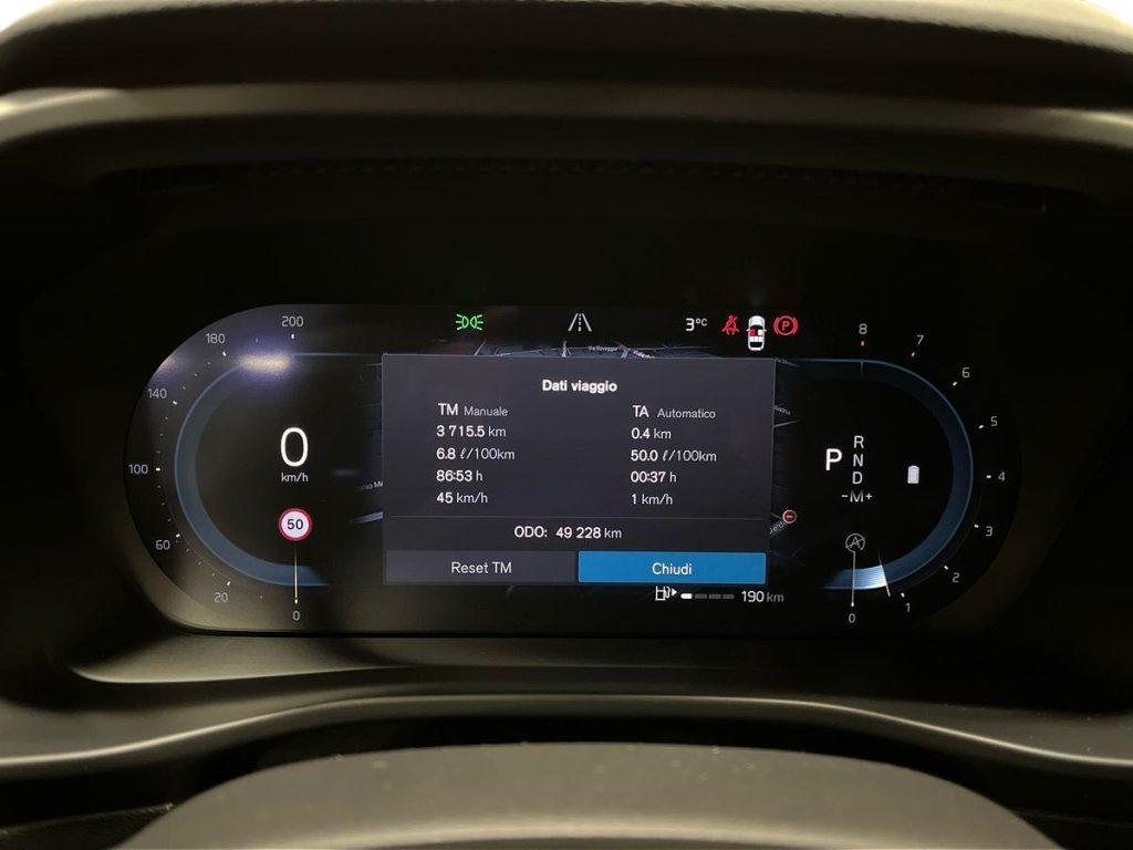 VOLVO XC40 B3 automatico Essential - 8