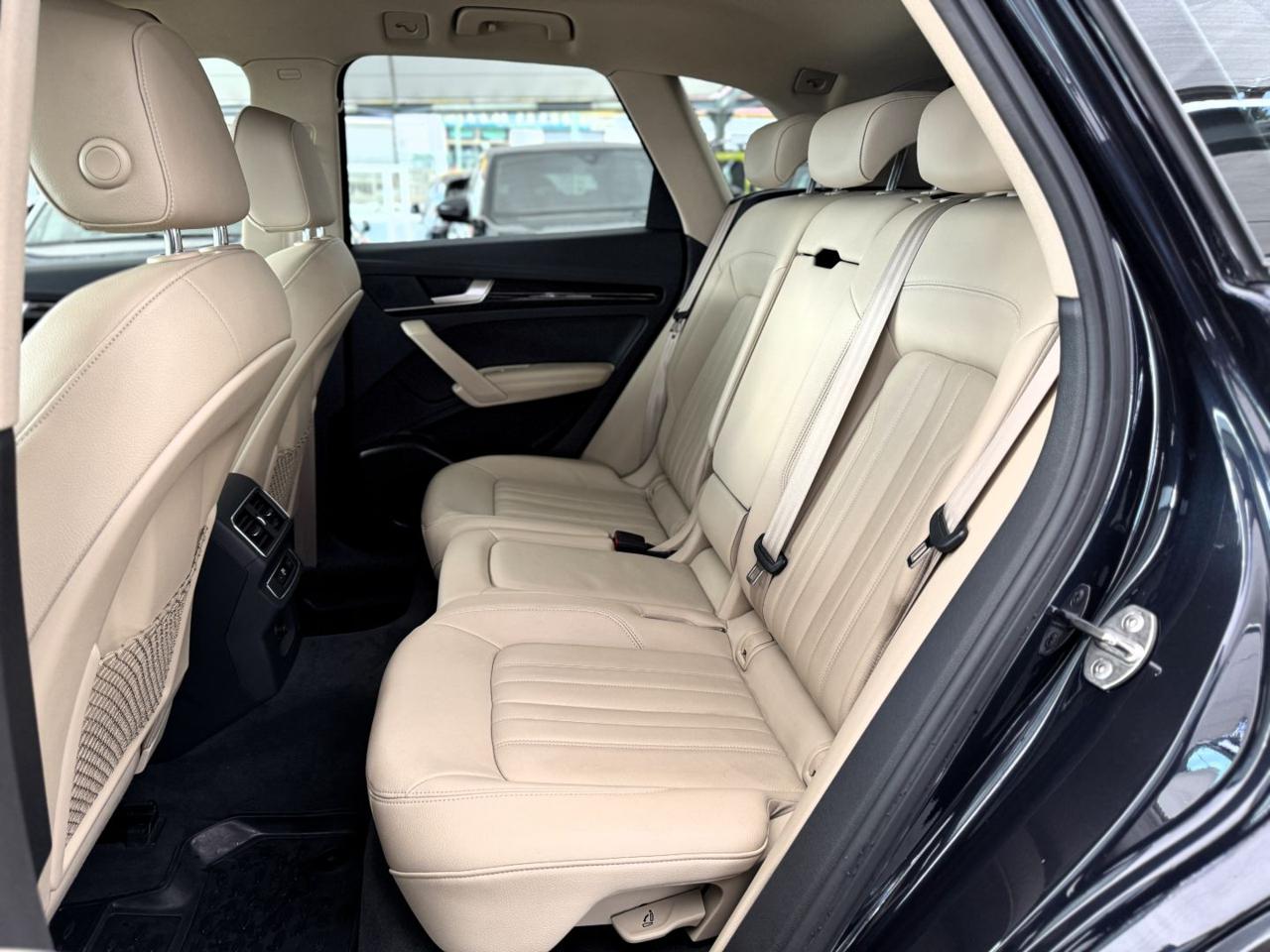 AUDI Q5 40 TDI quattro S-Tronic Sport - 8