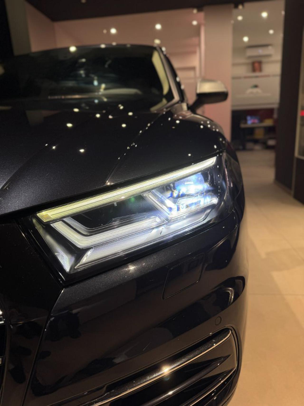 AUDI Q5 40 TDI quattro S-Tronic Sport - 43