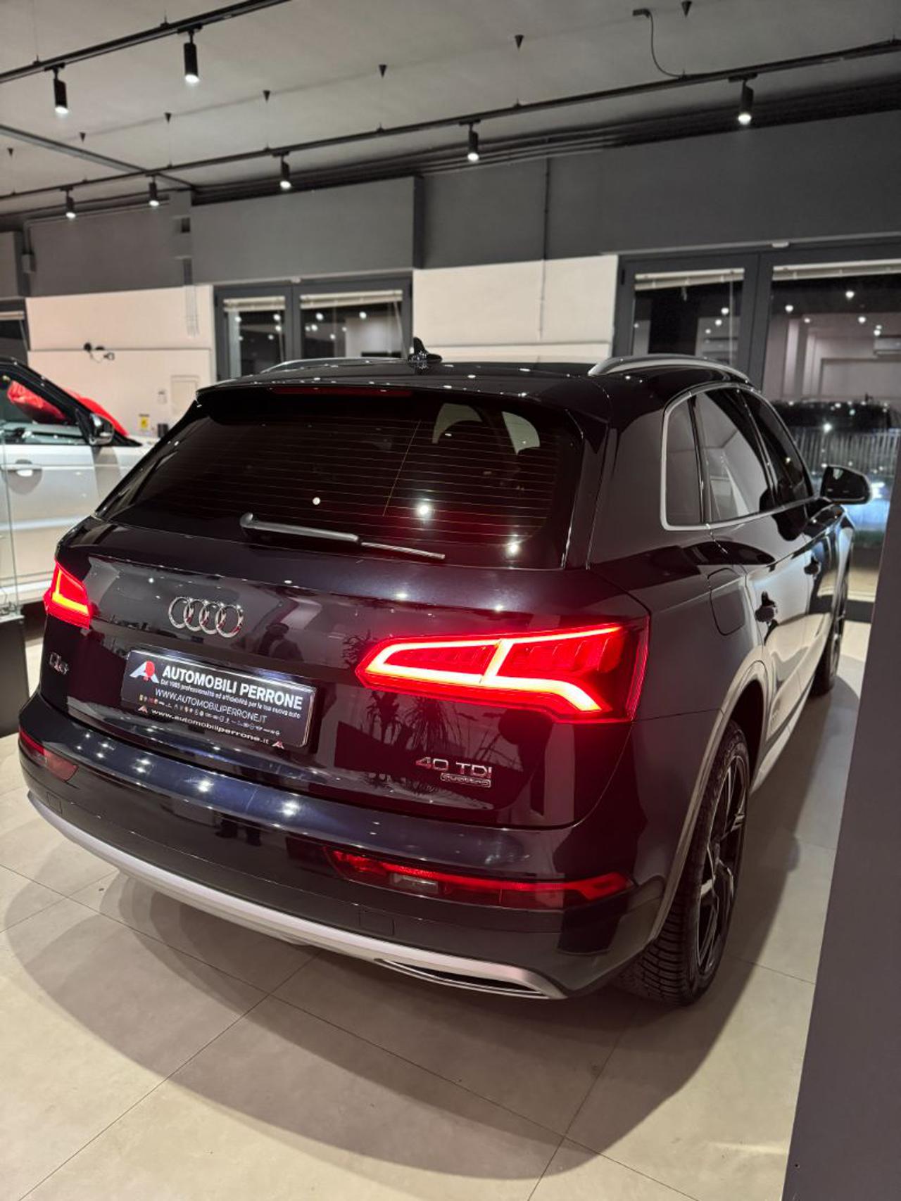 AUDI Q5 40 TDI quattro S-Tronic Sport - 39