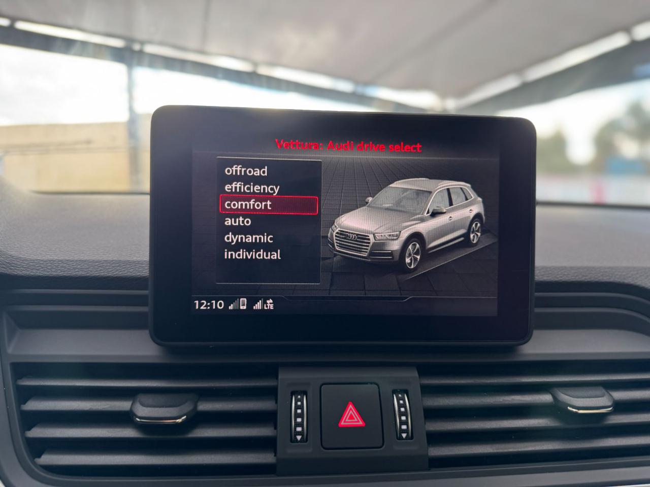 AUDI Q5 40 TDI quattro S-Tronic Sport - 32