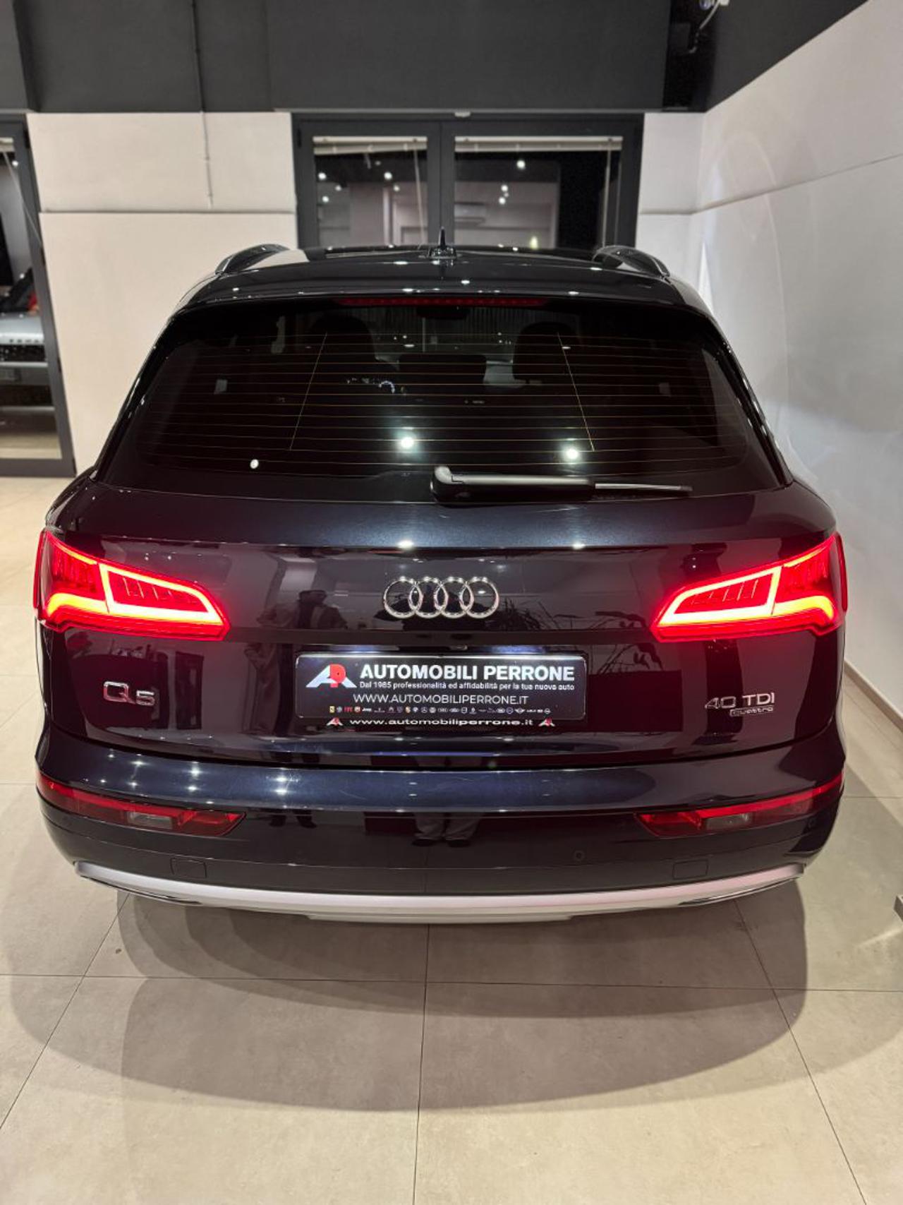 AUDI Q5 40 TDI quattro S-Tronic Sport - 38