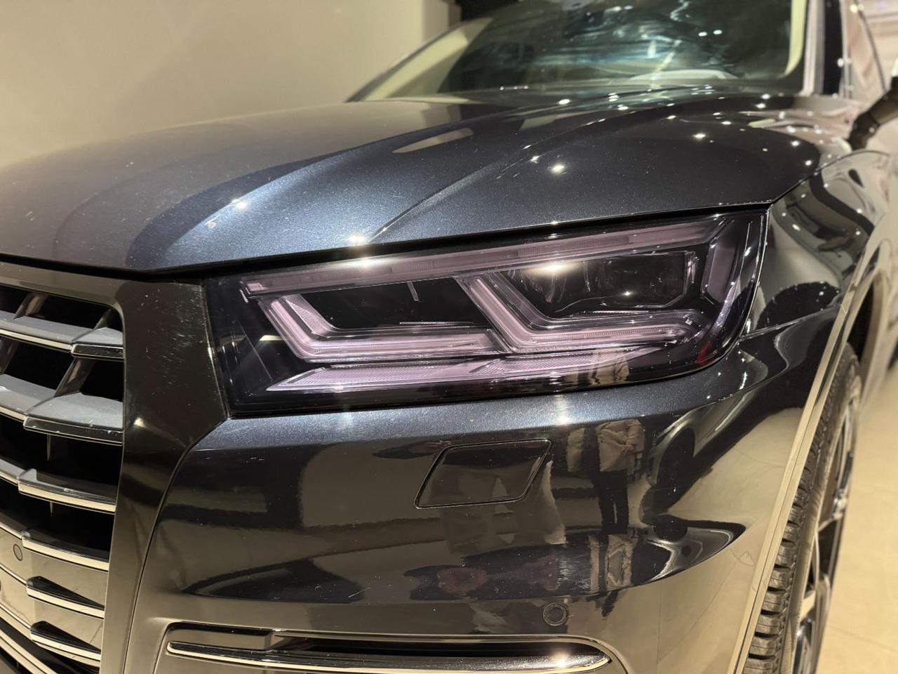 AUDI Q5 40 TDI quattro S-Tronic Sport - 48