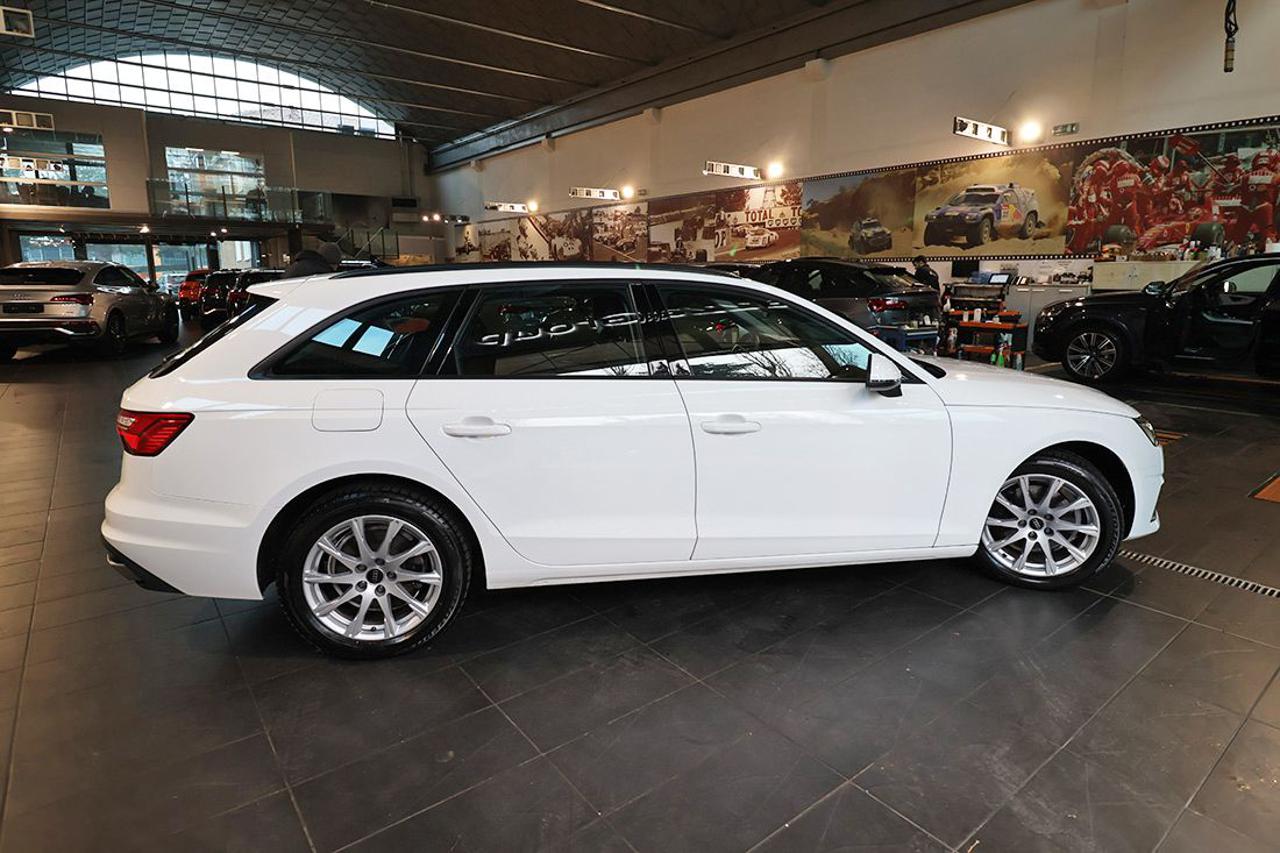 AUDI A4 35 TDI Avant S-Tronic Business - 10