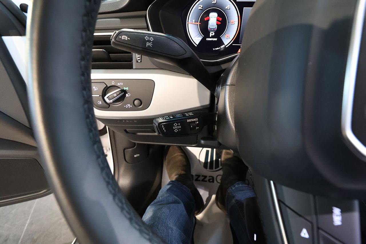 AUDI A4 35 TDI Avant S-Tronic Business - 22