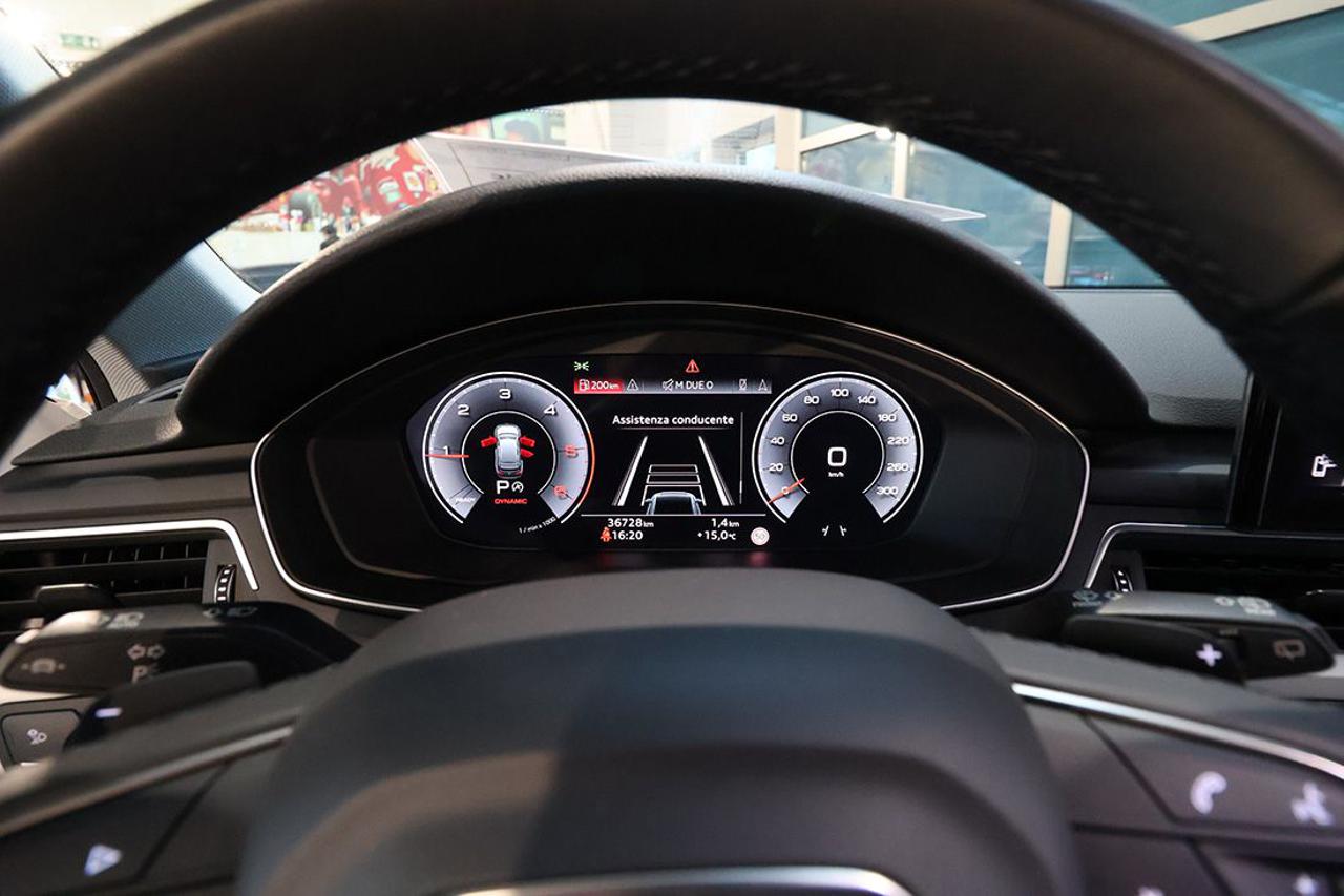 AUDI A4 35 TDI Avant S-Tronic Business - 30