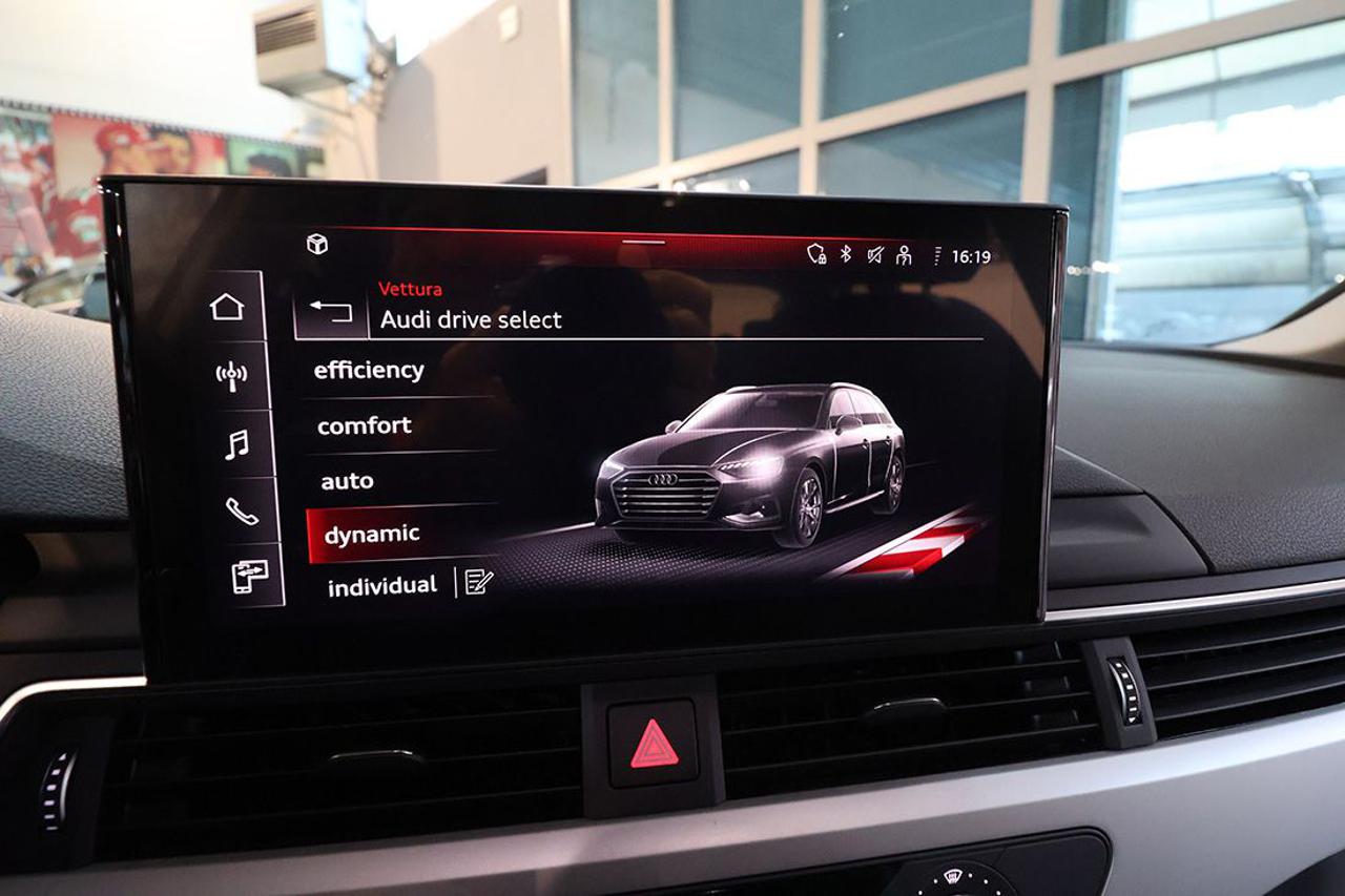 AUDI A4 35 TDI Avant S-Tronic Business - 26