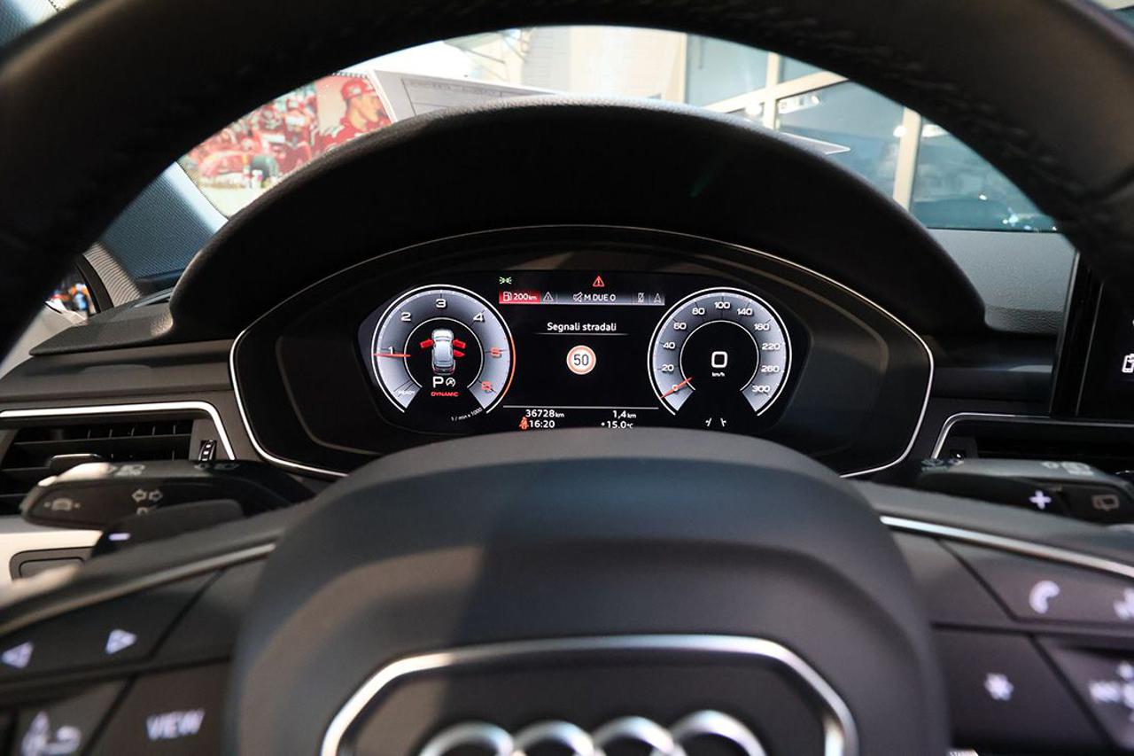 AUDI A4 35 TDI Avant S-Tronic Business - 31