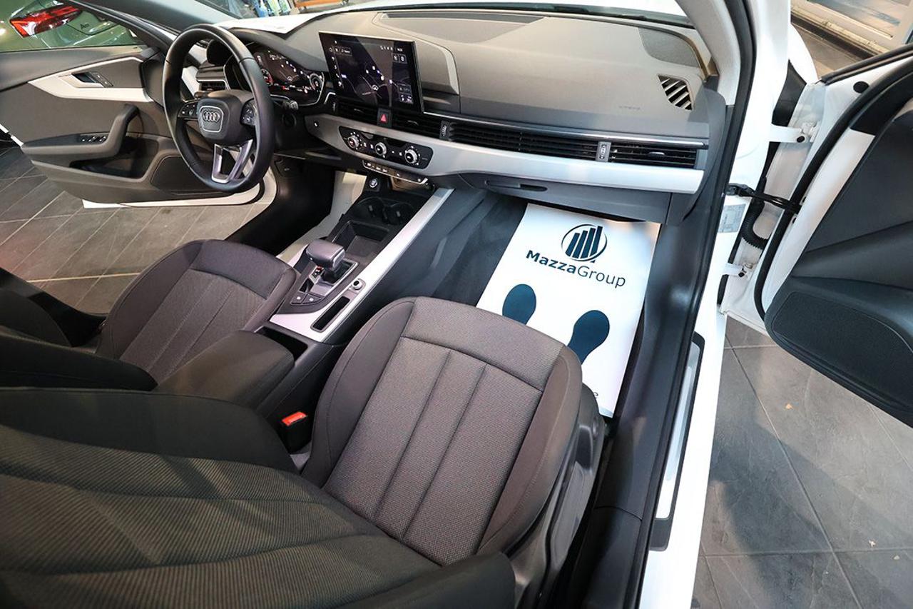 AUDI A4 35 TDI Avant S-Tronic Business - 15