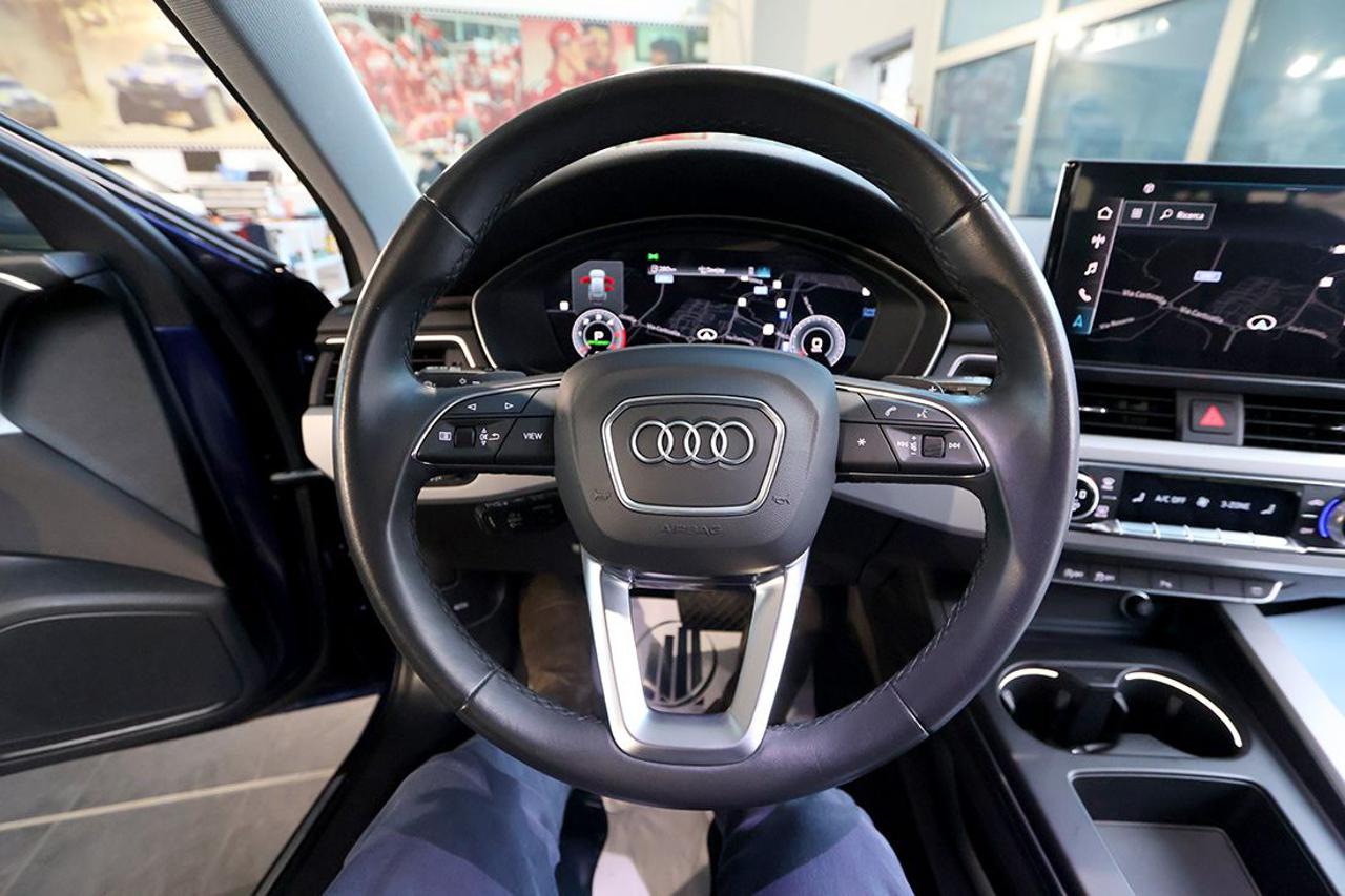 AUDI A4 30 TDI Avant S-Tronic Business Advanced - 21