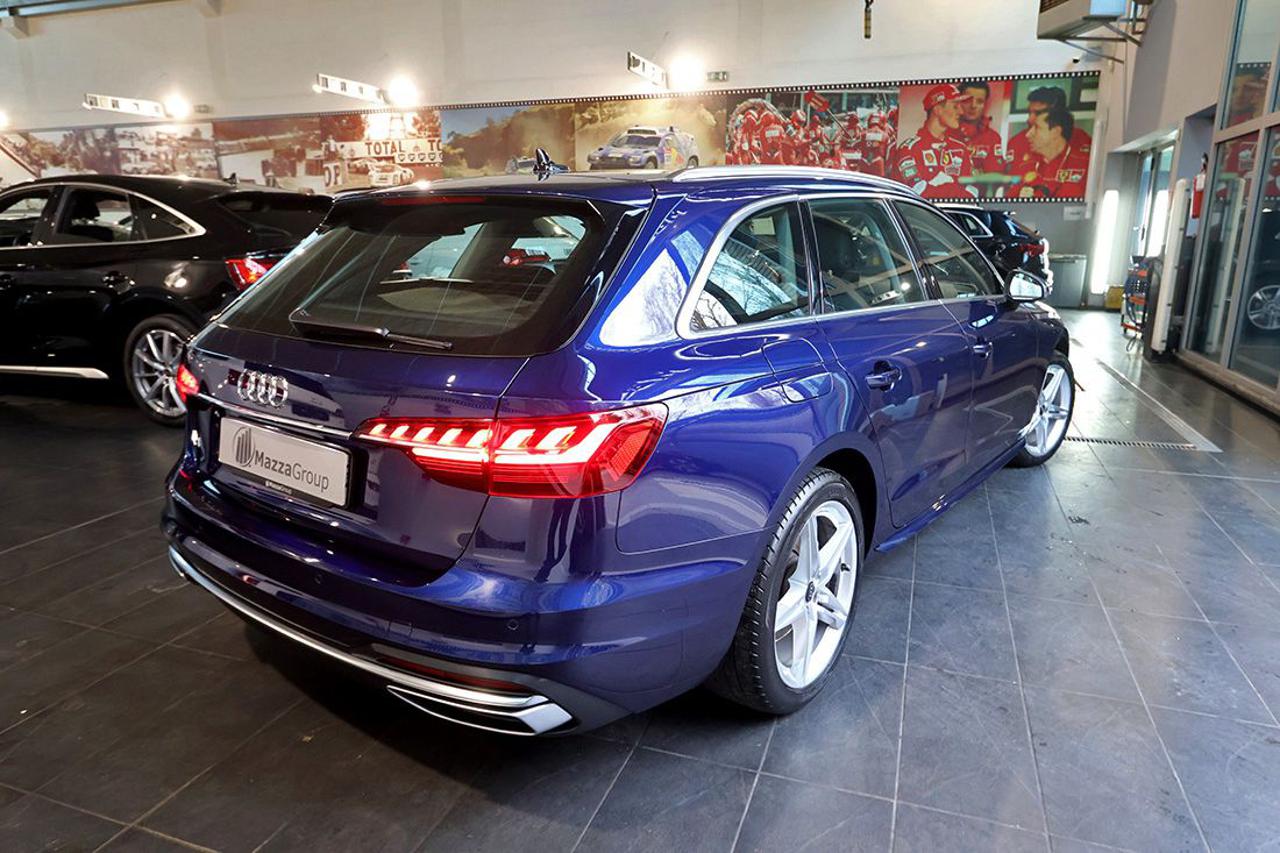 AUDI A4 30 TDI Avant S-Tronic Business Advanced - 9