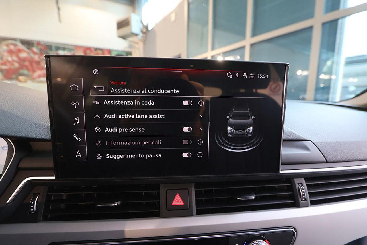 AUDI A4 30 TDI Avant S-Tronic Business Advanced - 28