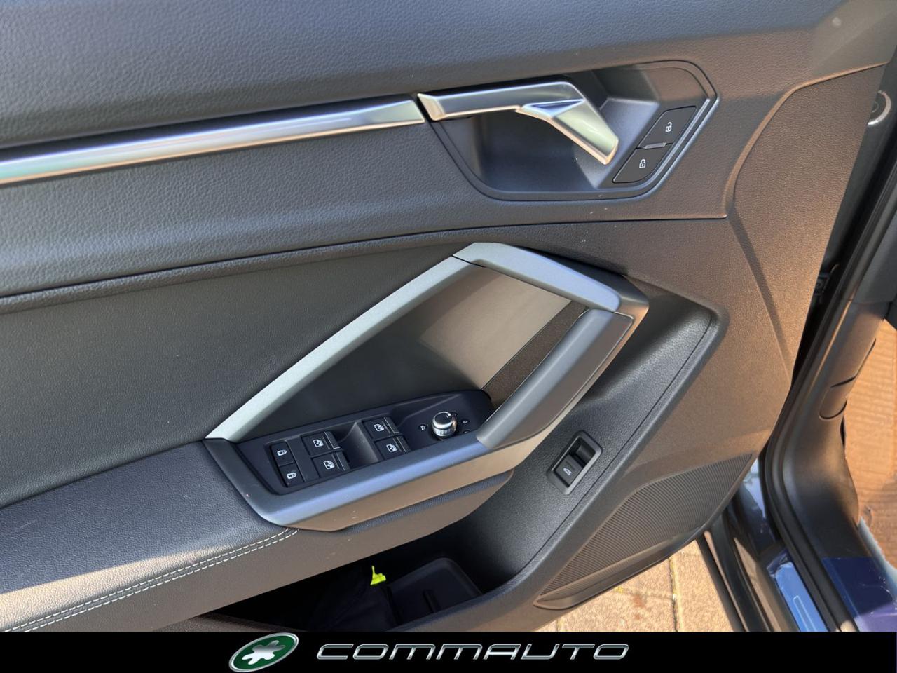 AUDI Q3 Sportback 35 TDI S tronic IdentityBlack - 18