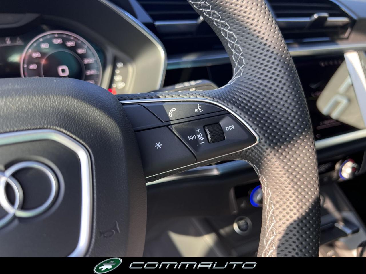 AUDI Q3 Sportback 35 TDI S tronic IdentityBlack - 21