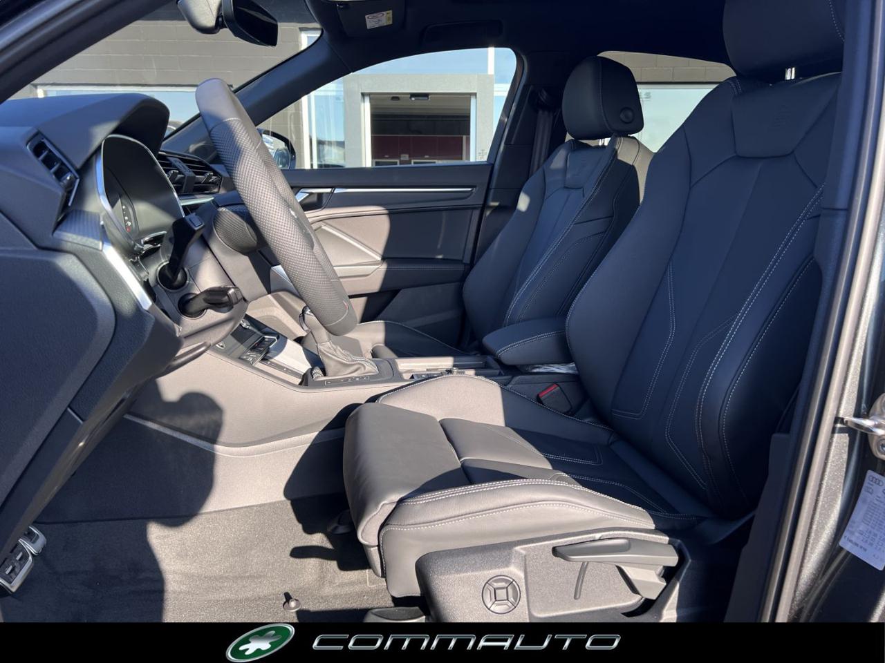 AUDI Q3 Sportback 35 TDI S tronic IdentityBlack - 10