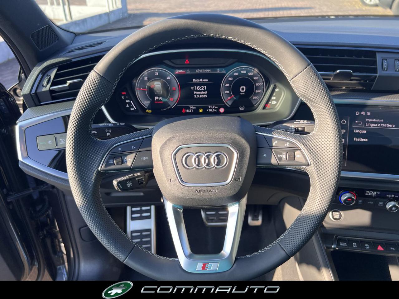 AUDI Q3 Sportback 35 TDI S tronic IdentityBlack - 11