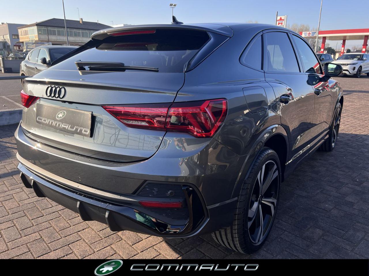 AUDI Q3 Sportback 35 TDI S tronic IdentityBlack - 5