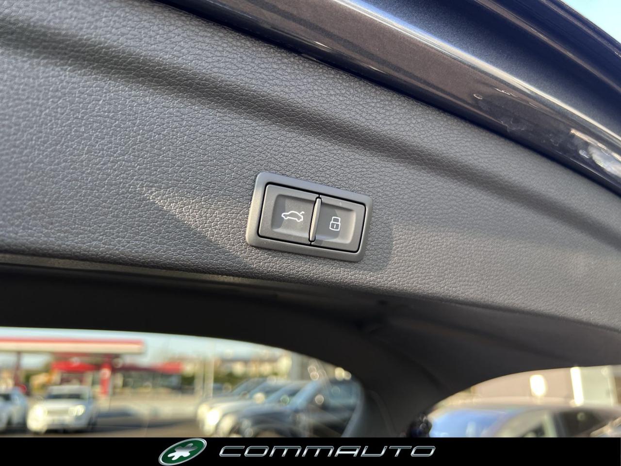 AUDI Q3 Sportback 35 TDI S tronic IdentityBlack - 30