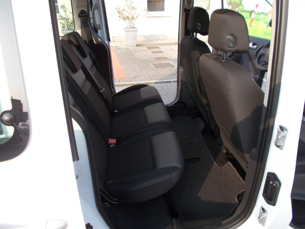 RENAULT Kangoo Blue dCi 8V 95CV 5 porte Life - 11